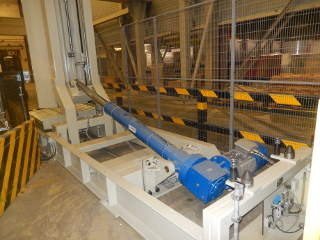 Example of replacement of a hydraulic cylinder with powered electro-mechanical cylinder series ILA Servomech on a tilter of sheet metal coils in Belgium. 